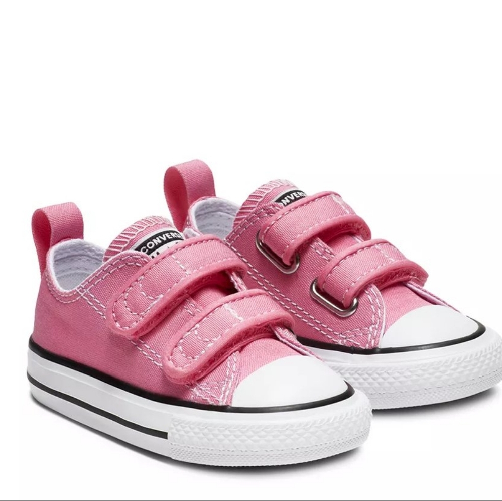 Toddler Size 6 Converse Pink Sneakers Classic Canvas Design